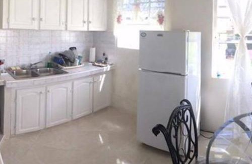Husbands Apartamento | Simply Beautiful Two Storey home/apt awaits you