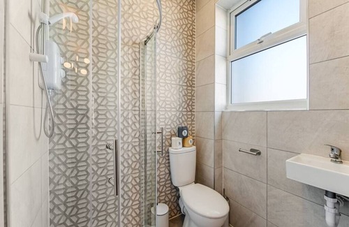 Seven Sisters Condominio | Simply Charming Studio - Great Location