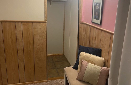 Page Casa | Simply Cozy, 1-bedroom with WiFi, AC