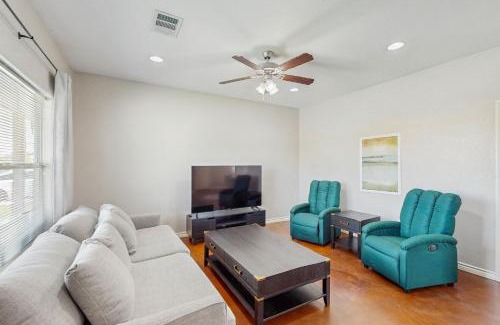 Kingsland Casa | Simply Lakeshore