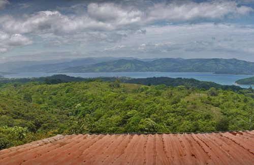 Arenal Villa | Simplemente lo mejor, increíbles vistas, piscina, comida deliciosa y un amigo en el área.