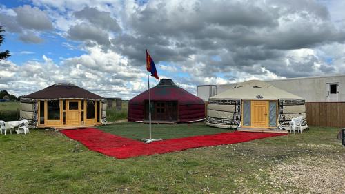 Lincoln Otro | Simply yurt Glamping