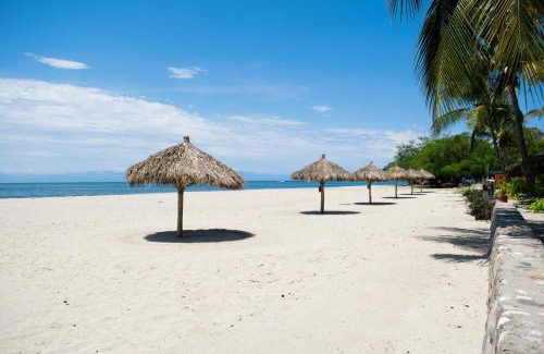 La Cruz de Huanacaxtle Villa | SimplyBaku - Beach Amanecer