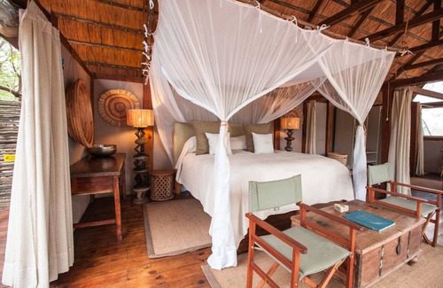 Simonga Cabina | Sindabezi Island Camp