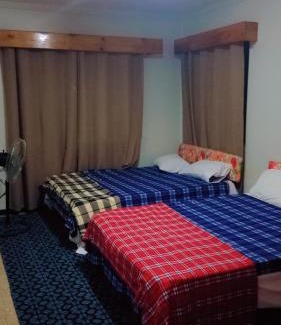 Martintar Cama Y Desayuno | Singhs apartment double budget shared room