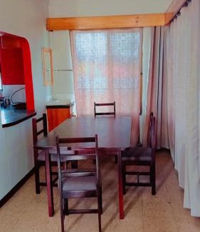 Martintar Cama Y Desayuno | Singhs apartment double budget shared room