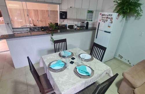 Goiania Casa | Single room with double bed, and garage in the best area of Goiânia.