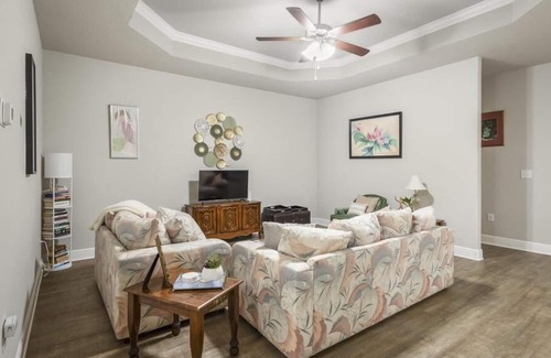 Milton Casa | Single Family Home in quiet neighborhood