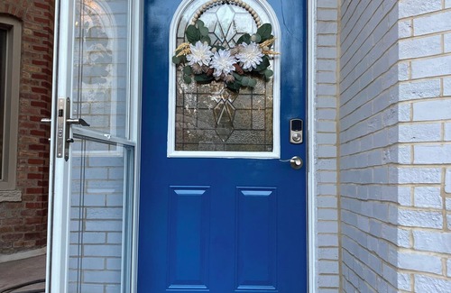 Near West Side Casa | Single Family Home in the Heart of Chicago. By UIC, Medical District, Pilsen!