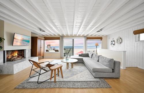 Santa Ana Heights Casa | Single Family Home on the Ocean with BEAUTIFUL VIEWS