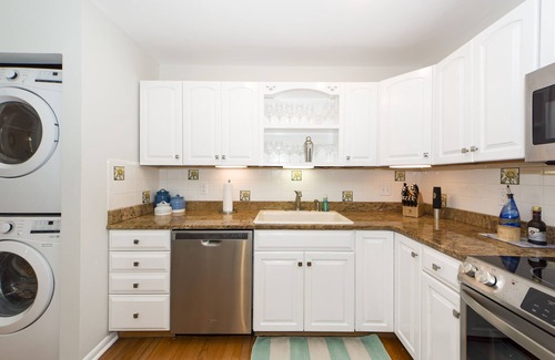 Seabrook Island Casa | Single Family Renovated Summerwind backs to golf course Amenity card incl.