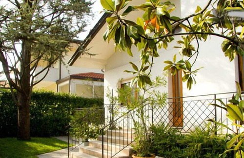 Pordenone Casa | Casa individual en Pordenone con jardín cerca de Venecia