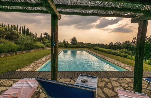 Castellina in Chianti Villa | Villa de un nivel, posición panorámica, piscina privada de 6x16m, hidromasaje y spa