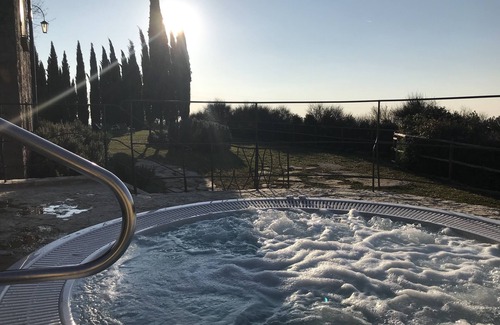 Castellina in Chianti Villa | Villa de un nivel, posición panorámica, piscina privada de 6x16m, hidromasaje y spa