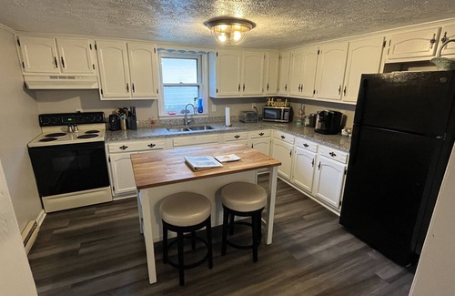 Millville Casa | Single Level, 3 Bedroom Home In Between Harper's Ferry & Casino.