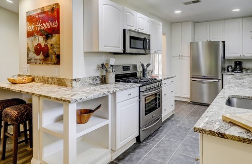 Lawton Woods Casa | Single-level home with patio - walk to the beach, Harbour Town & golf - dogs OK