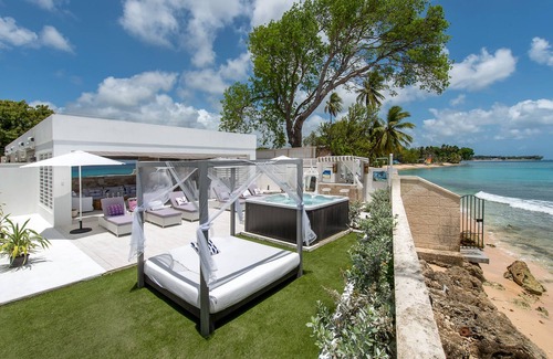Gibbes Villa | single-level luxury Barbados beachfront villa