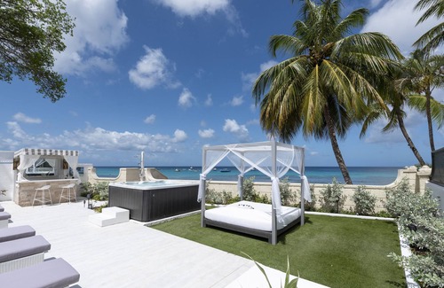 Gibbes Villa | single-level luxury Barbados beachfront villa