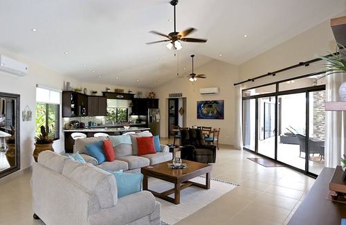 Coco Casa | Single Level Oceanview Home - 3 King Bedrooms