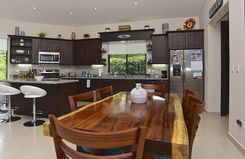 Coco Casa | Single Level Oceanview Home - 3 King Bedrooms