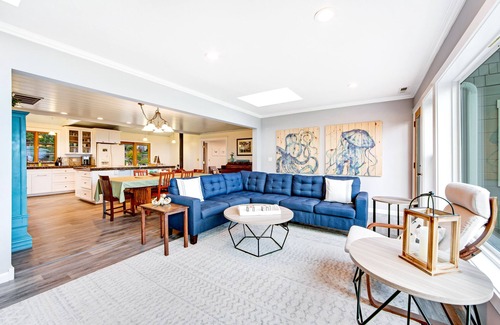 Mendocino Casa | Single-Level Ocean View Getaway w/ Private Hot Tub, Free WiFi & Wood Stove