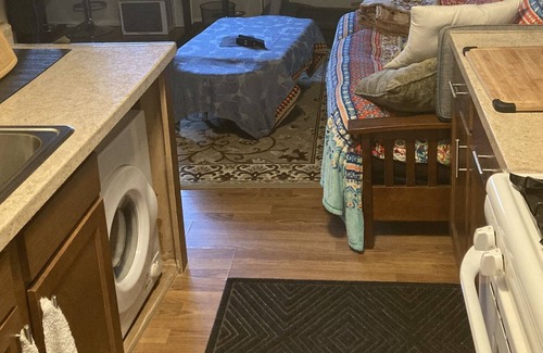 North Chicago Casa | Single occupancy bedroom, in Quiet Townhouse in Waukegan, Room C