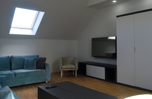 Rodheim vor der Hohe Apartamento | Individual-Baño Privado-Balcón