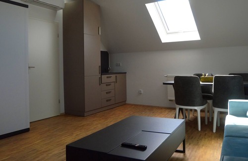 Rodheim vor der Hohe Apartamento | Individual-Baño Privado-Balcón