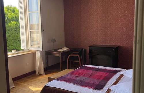 Ingrandes-de-Touraine Cama Y Desayuno | Single room above the restaurant