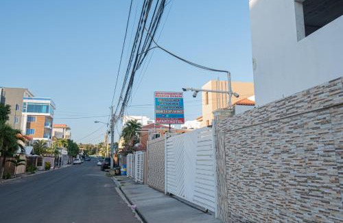 Corales del Sur Apartamento | Single Room in Corales del Sur - Parque del Este