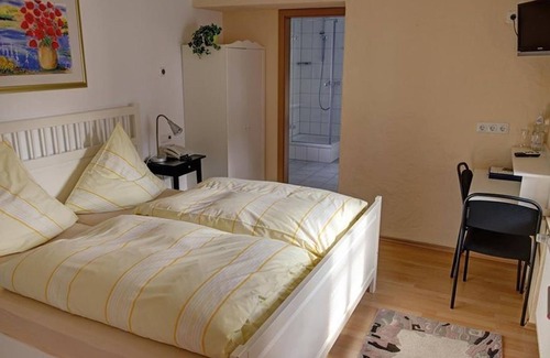 Hillesheim Cama Y Desayuno | Habitación individual con ducha / WC (NR) - Gästehaus Kloep