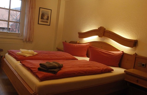Hann. Muenden Apartamento | Single room with shower /toilet, incl. Breakfast - Landgasthaus zum Krug