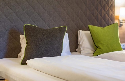 Kaprun Casa | Single room with shower or bath, short toilet - Hotel Tauernhof