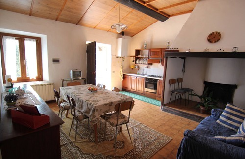 Monteriggioni Apartamento | habitaciones individuales con baño privado en las colinas de Siena
