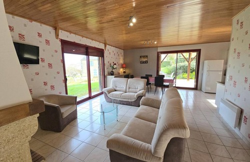 Domme Cabaña | Single-storey house with fireplace and WiFi in Domme