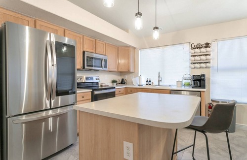 Avondale Casa | Single Story, Dog Friendly, Great Location Near Dining, Shopping + Major Sports Venues, BBQ, WIFI