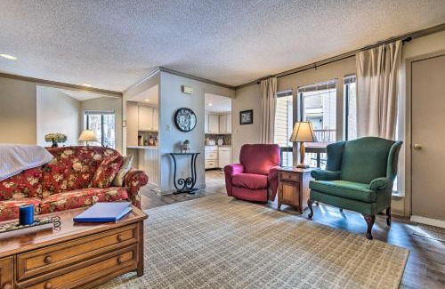 Fairfield Bay Apartamento | Single-Story Fairfield Bay Condo with Deck!