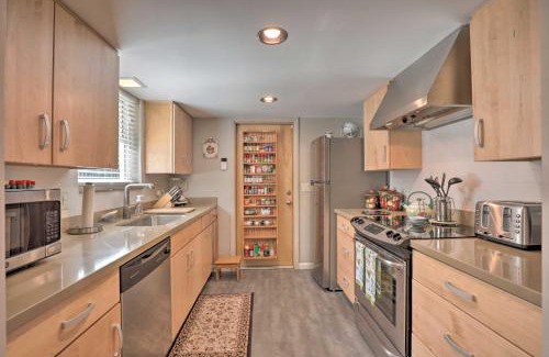 Breakers Casa | Single-Story Home Walk to Beach, Pier and River