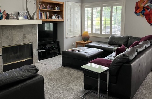 Goleta Casa | Single story three bedroom home close to beach