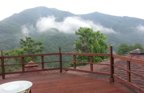 Cheongsong Casa | Sinsunwangsun Pension