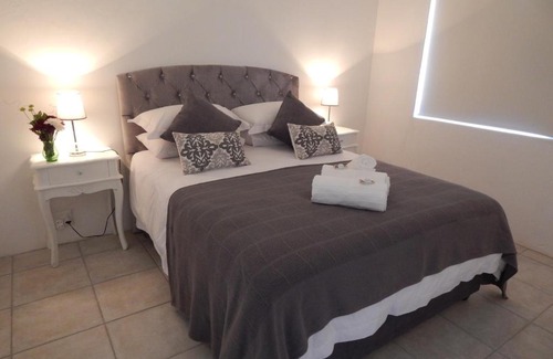 Ladismith Casa | Sipreslaan Selfsorg Gastehuis