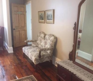 Brockville Cama Y Desayuno | Sir Isaac Brock B&B Luxury Suites