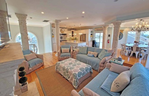 Osbornsville Casa | Sirena Sanctuary - Luxury 6BR Beach House With Pool & Hot Tub Mantoloking