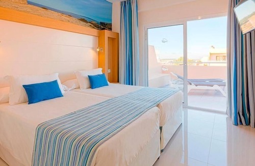 Bahía de San Antonio Hotel | Sirenis Seaview Country Club