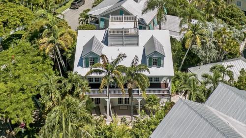 Bahama Village Casa | Sirens Serenade by Last Key Realty