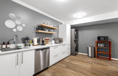Freeland Casa | Sirius Lower · 2b1b Unit @Whidbey Island w/ Game Room + Hot Tub