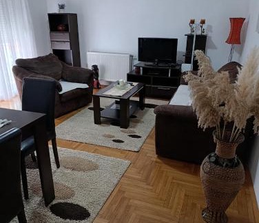 Sremska Mitrovica Apartamento | Sirmijum Hause II