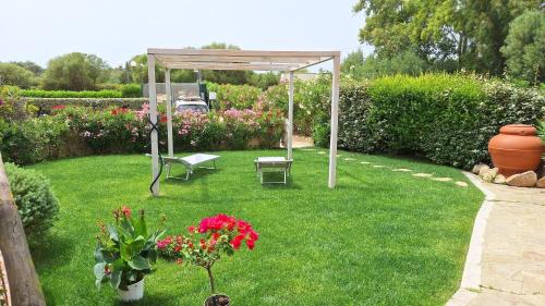 Porto Pollo Casa | Sissi House - Trilocale con Giardino - Porto Pollo
