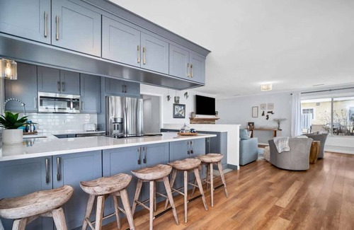 Westbrook Center Casa | Sister Sands - Waterfront Boho Beach House