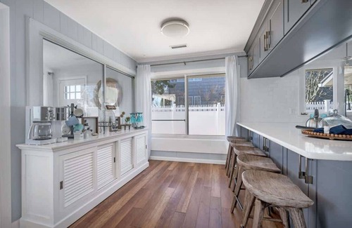 Westbrook Center Casa | Sister Sands - Waterfront Boho Beach House